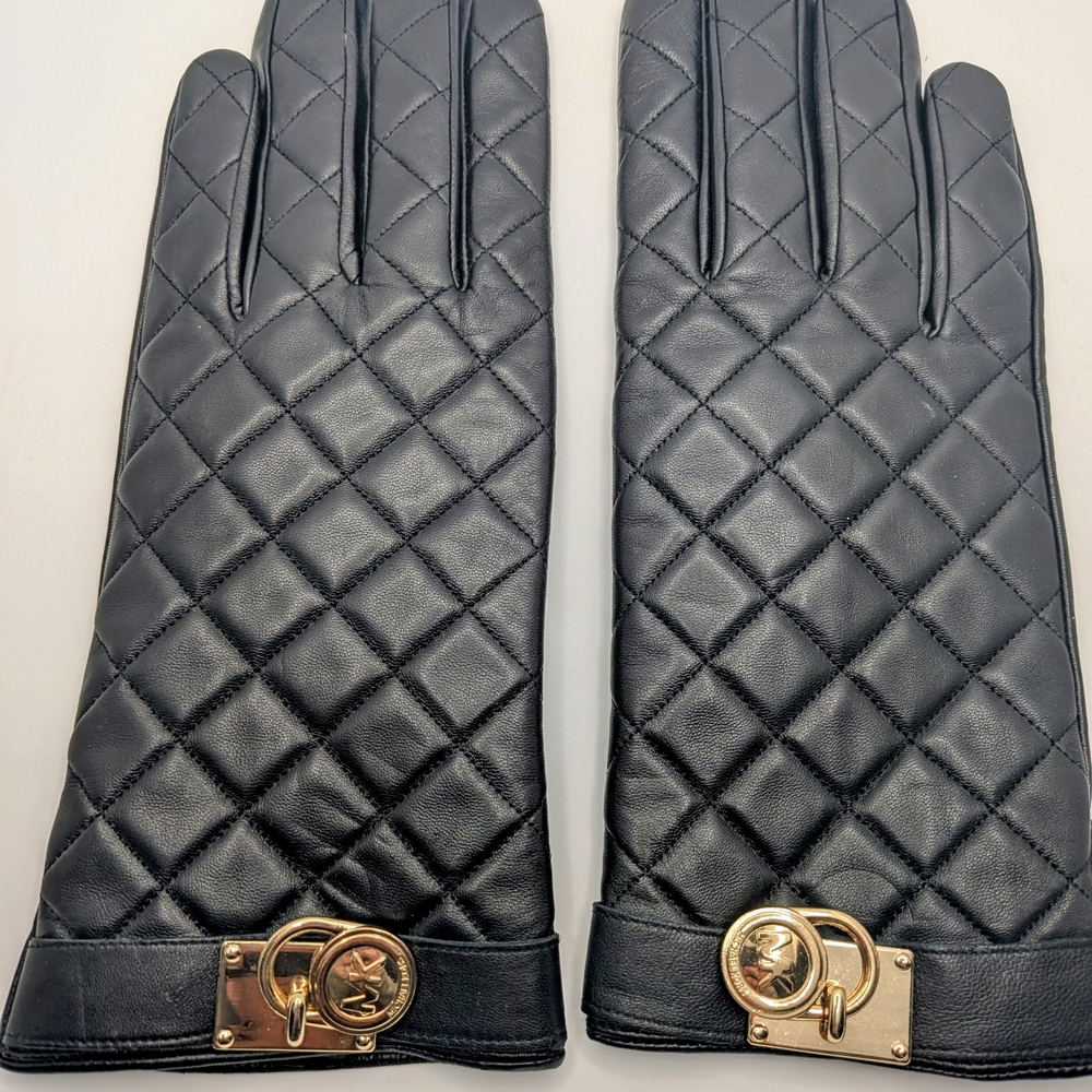 NWOT Michael Kors Black Quilted Leather Gloves